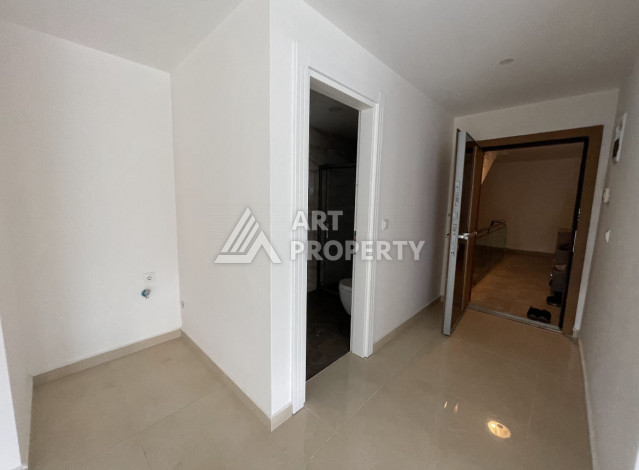 Двухуровневая квартира в районе Каргыджак планировки 4+1,260м2 - Ракурс 4