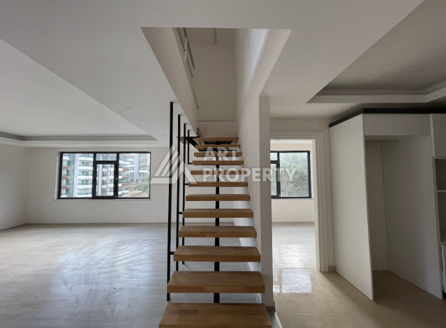 Двухуровневая квартира в районе Каргыджак планировки 4+1,260м2 - Ракурс 7