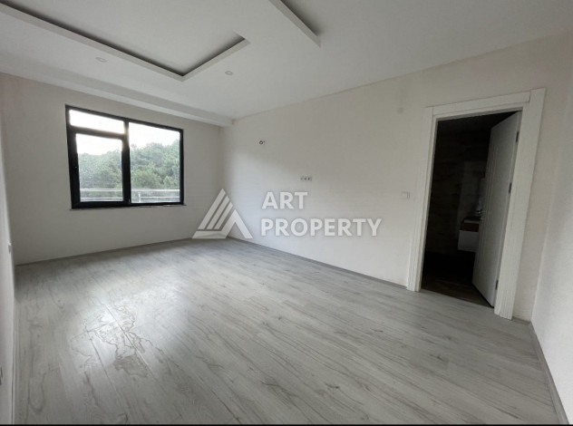 Двухуровневая квартира в районе Каргыджак планировки 4+1,260м2 - Ракурс 9