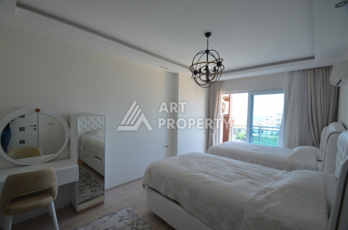 Квартира 3+1 в центре Махмутлара в комплексе с развитой инфраструктурой, 186 м2 - Ракурс 27