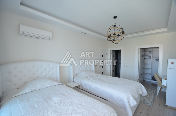 Квартира 3+1 в центре Махмутлара в комплексе с развитой инфраструктурой, 186 м2 - Ракурс 28