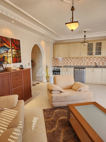 Меблированные апартаменты 2+1 в районе Махмутлар, с видом на море - Ракурс 2