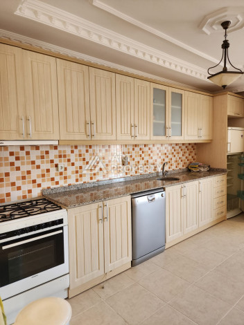 Меблированные апартаменты 2+1 в районе Махмутлар, с видом на море - Ракурс 4