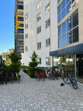 Полностью укомплектованная квартира 1+1 в Махмутларе, 60 м2 - Ракурс 28