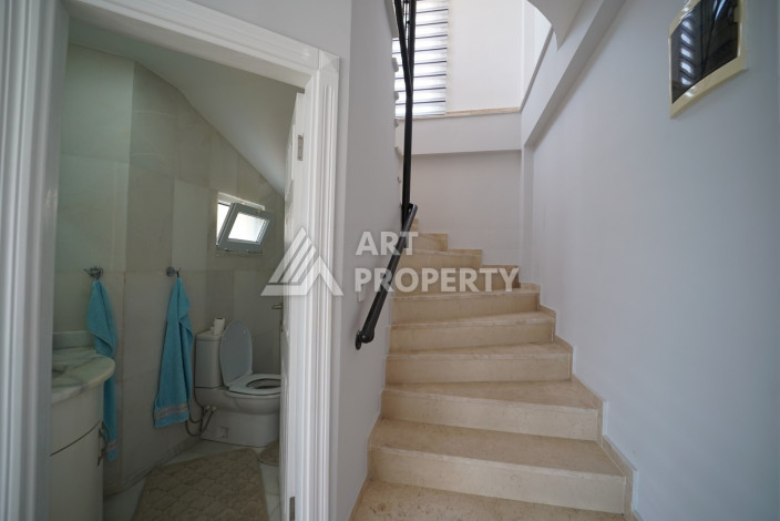 Вилла с бассейном в  многофункциональном комплексе с инфраструктурой отеля 5* в районе Каргыджак - Ракурс 15