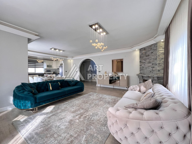 Вилла 4+1 в престижном районе Каргыджак с прекрасными видами - Ракурс 16