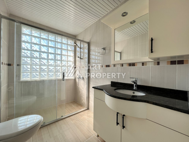 Вилла 4+1 в престижном районе Каргыджак с прекрасными видами - Ракурс 31