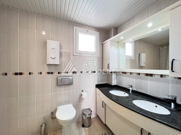 Вилла 4+1 в престижном районе Каргыджак с прекрасными видами - Ракурс 32