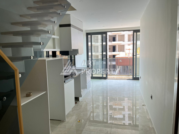 Дуплекс на первой береговой линии с планировкой 1+1 в курортном районе Махмутлар, 50м2 - Ракурс 4