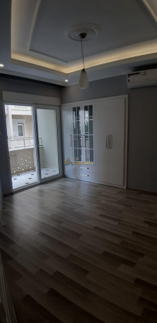 Четырехкомнатная квартира в 50 метрах от моря в районе Оба, 130 м2 - Ракурс 9