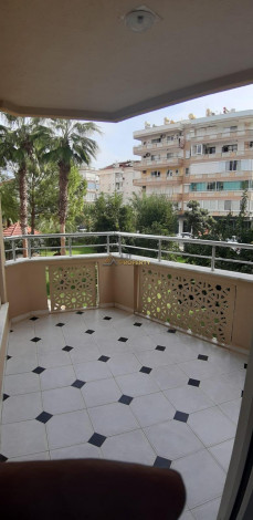 Четырехкомнатная квартира в 50 метрах от моря в районе Оба, 130 м2 - Ракурс 13