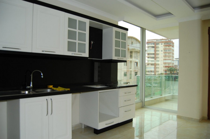 Просторные трехкомнатные апартаменты в элитном доме в районе Оба,125м2 - Ракурс 8