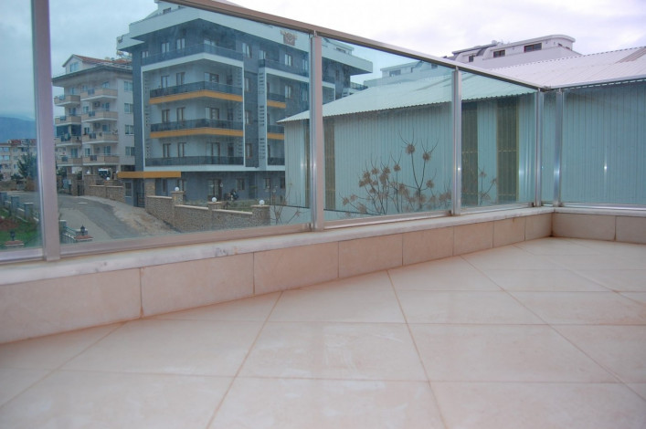 Просторные трехкомнатные апартаменты в элитном доме в районе Оба,125м2 - Ракурс 12