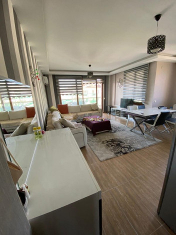 Квартира 5+1 в комплексе с хорошей инфраструктурой в Обе, 180 м2 - Ракурс 4