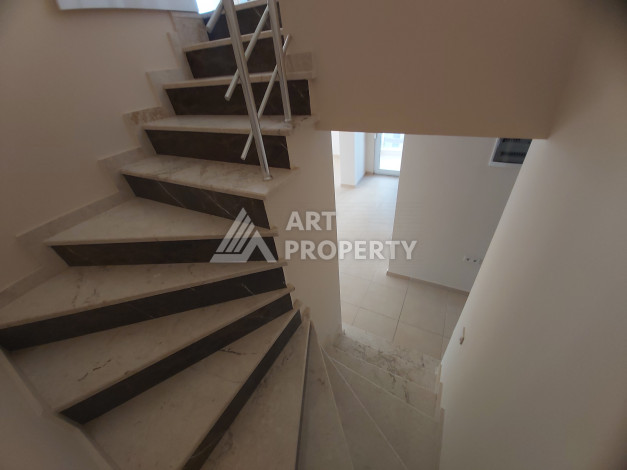 Пентхаус 4+1 в районе Махмутлар, 220 м2 - Ракурс 2