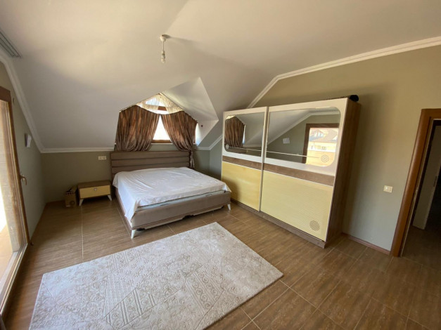 Квартира 5+1 в комплексе с хорошей инфраструктурой в Обе, 180 м2 - Ракурс 21