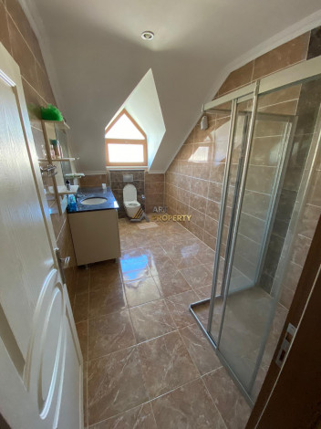 Квартира 5+1 в комплексе с хорошей инфраструктурой в Обе, 180 м2 - Ракурс 24