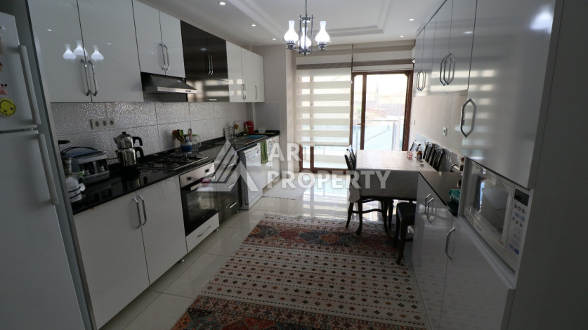 Меблированные апартаменты планировки 3+1, 200м2 в центре - Ракурс 3