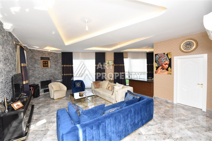 Шикарная вилла в престижном районе Каргыджак, с личным садом и бассейном. - Ракурс 10