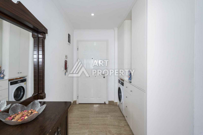 Светлая квартира в уютном комплексе планировки 2+1,110м2 - Ракурс 8