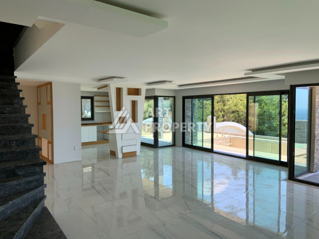 Роскошная вилла с собственным садом и видом на море в районе Каргыджак - Ракурс 30