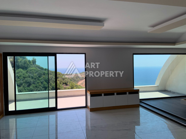 Роскошная вилла с собственным садом и видом на море в районе Каргыджак - Ракурс 33