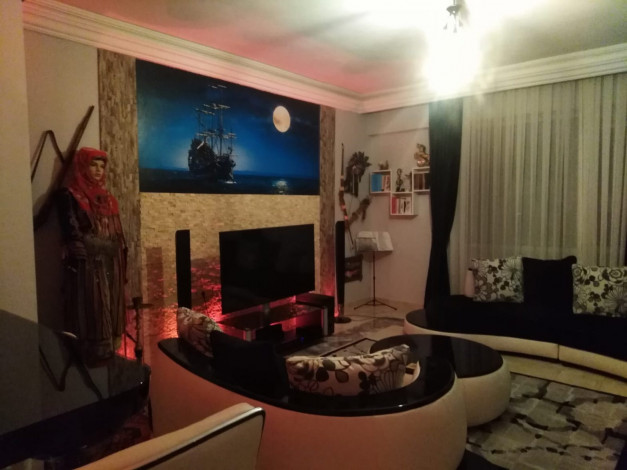 Трехкомнатная квартира в трёх минутах от моря в районе Оба, 110 м2 - Ракурс 15