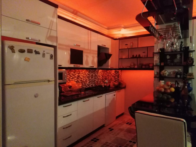 Трехкомнатная квартира в трёх минутах от моря в районе Оба, 110 м2 - Ракурс 16