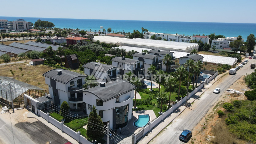 Шикарная вилла в 150 метрах от моря в районе Паяллар - Ракурс 9