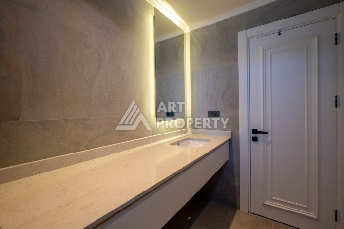 Шикарная вилла в 150 метрах от моря в районе Паяллар - Ракурс 27