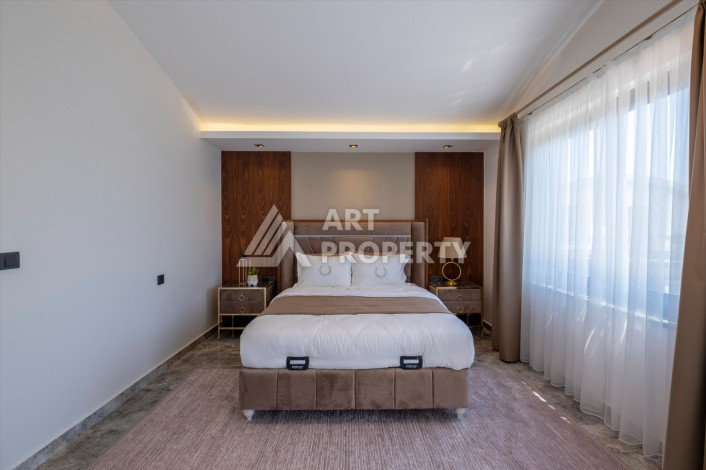 Шикарная вилла в 150 метрах от моря в районе Паяллар - Ракурс 30