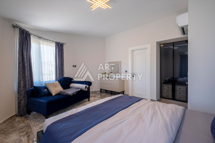 Шикарная вилла в 150 метрах от моря в районе Паяллар - Ракурс 35