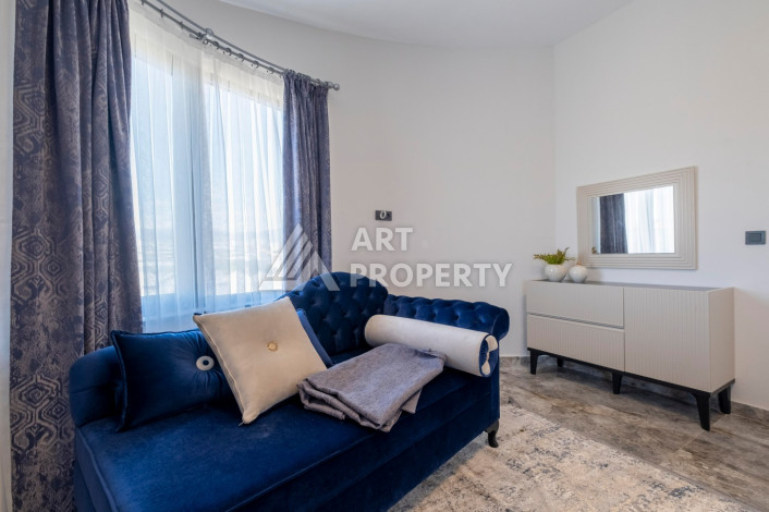 Шикарная вилла в 150 метрах от моря в районе Паяллар - Ракурс 36