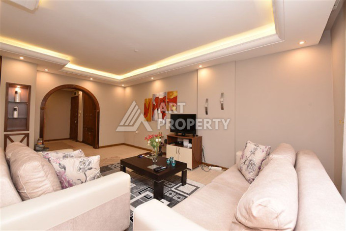 Просторная квартира вблизи моря планировки 2+1 в районе Махмутлар, 105м2 - Ракурс 2