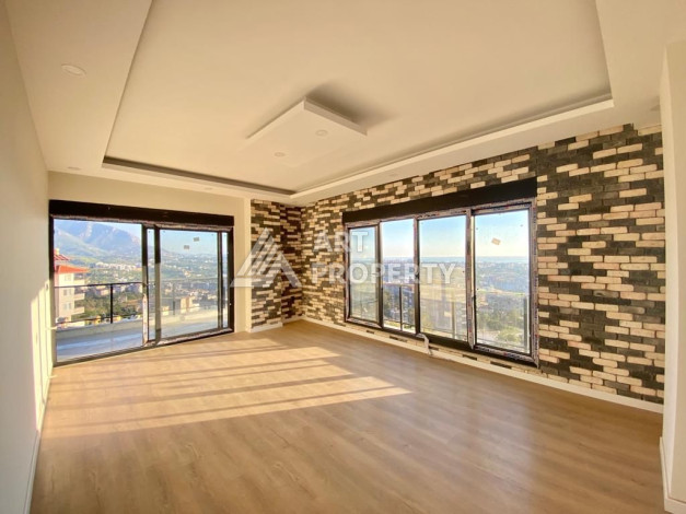 Квартира с панорамными окнами и видом на город и море в районе Оба планировки 3+1, 150м2 - Ракурс 4