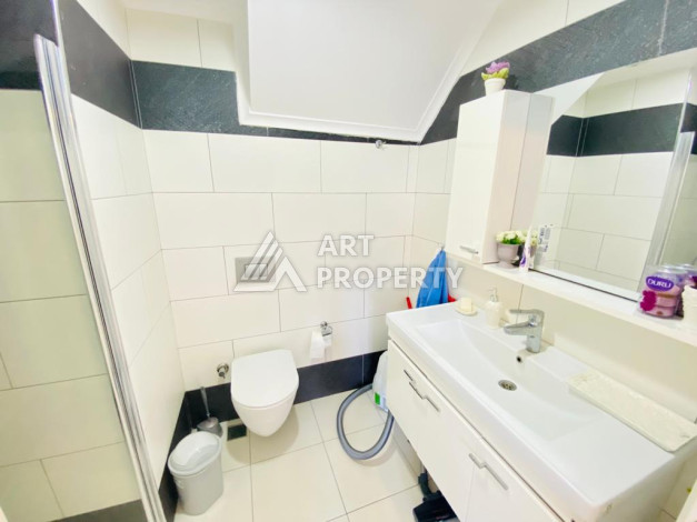 Двухуровневая квартира в 100 метрах от моря в районе Кестель планировки 4+1 - Ракурс 6