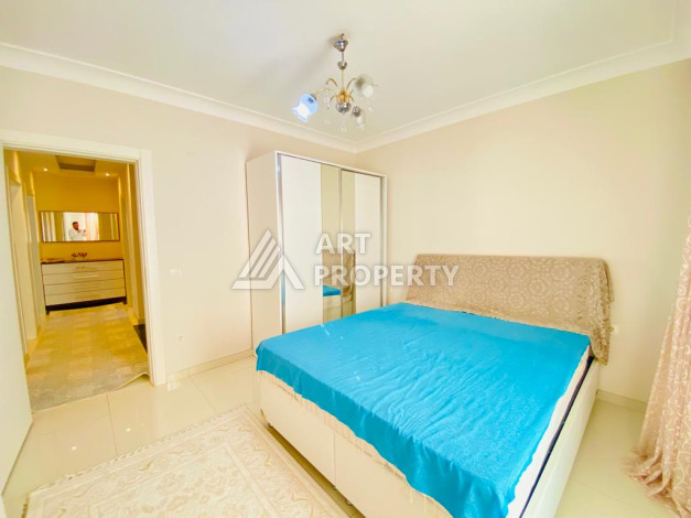 Двухуровневая квартира в 100 метрах от моря в районе Кестель планировки 4+1 - Ракурс 19