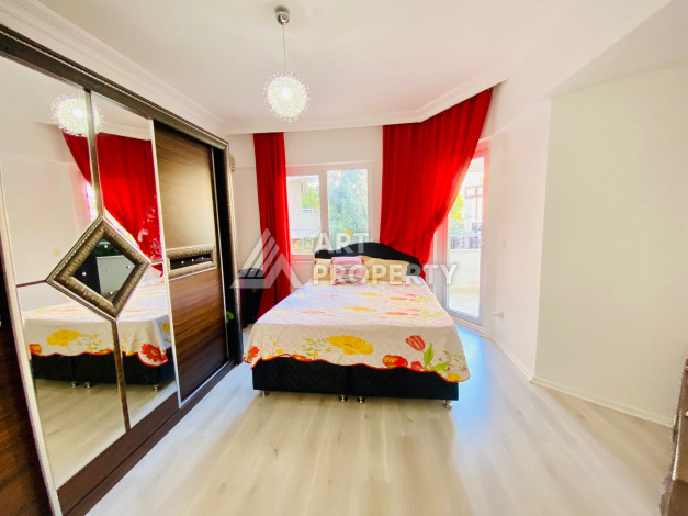 Апартаменты в 50ти метрах от моря планировки 3+1 в Алании, 160м2 - Ракурс 12