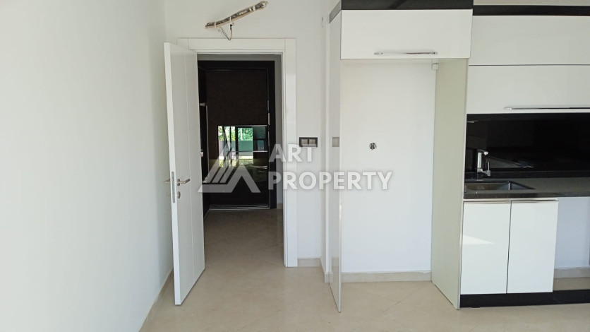 Апартаменты планировки 4+1 общей площади 215 м2 в Алании - Ракурс 3