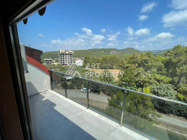 Дуплекс в уютном жилом комплексе планировки 4+1 в районе Авсаллар, 180м2 - Ракурс 3