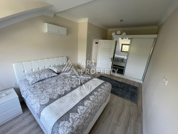 Дуплекс в уютном жилом комплексе планировки 4+1 в районе Авсаллар, 180м2 - Ракурс 6