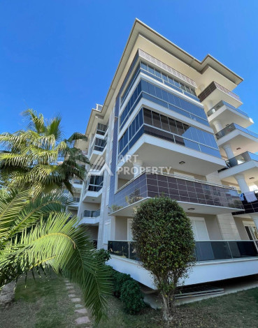 Квартира 1+1, 65м2, всего в 50 метрах от моря, в районе Кестель. - Ракурс 2