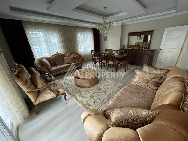 Двухуровневые апартаменты планировки 6+1 а районе Оба, 300м2 - Ракурс 2