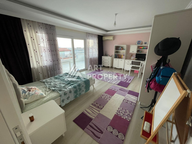 Двухуровневые апартаменты планировки 6+1 а районе Оба, 300м2 - Ракурс 17