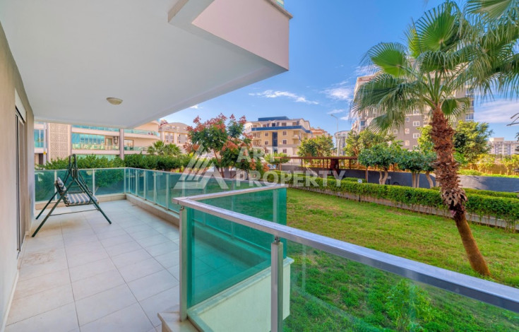 Светлые просторные апартаменты планировки 3+1 в районе Махмутлар, 170м2 - Ракурс 2