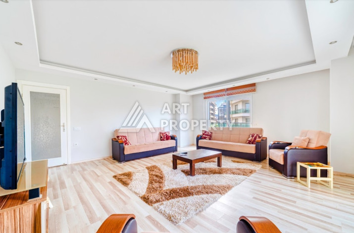 Светлые просторные апартаменты планировки 3+1 в районе Махмутлар, 170м2 - Ракурс 11