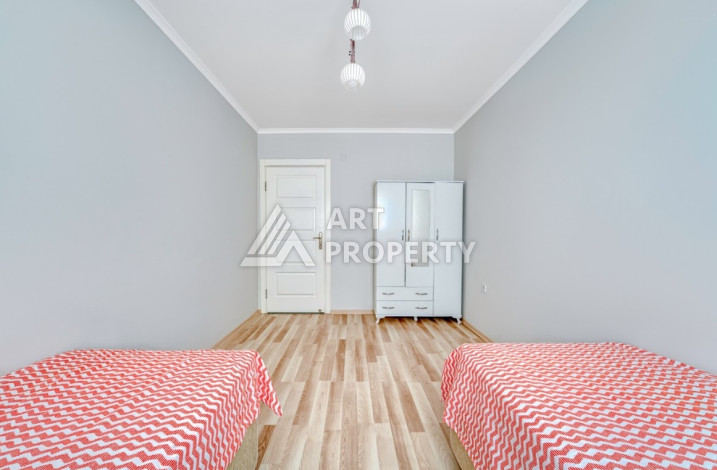 Светлые просторные апартаменты планировки 3+1 в районе Махмутлар, 170м2 - Ракурс 18