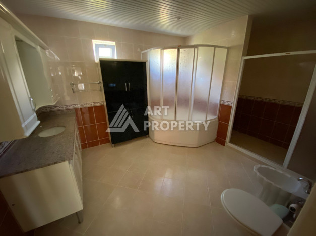 Вилла планировки 6+2 с собственным бассейном в районе Демирташ, 550м2 - Ракурс 8