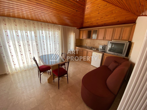 Вилла планировки 6+2 с собственным бассейном в районе Демирташ, 550м2 - Ракурс 19