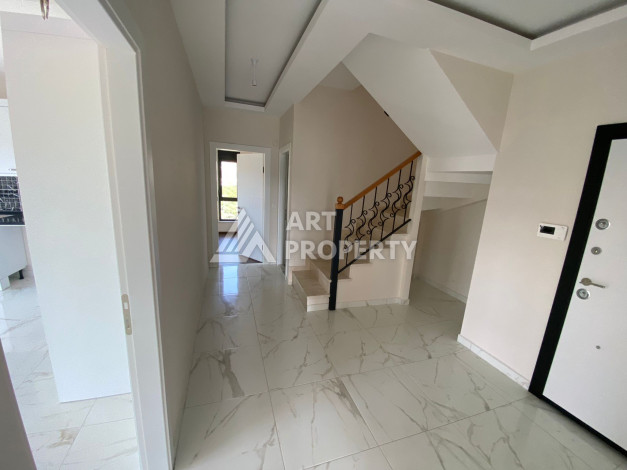 Апартаменты в новом доме в престижном районе Кестель планировки 4+1, 230м2 - Ракурс 6